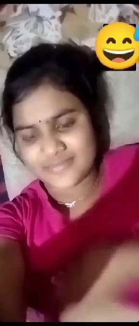 Desi cute girl showing