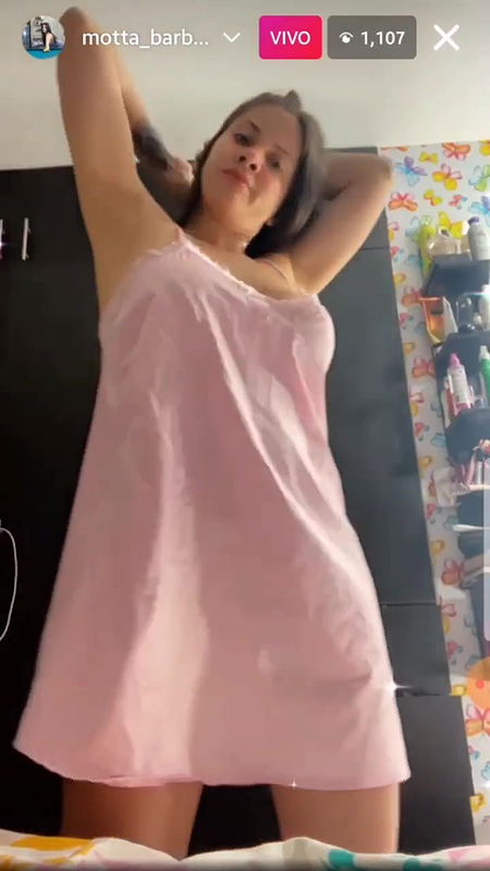 Insta Model EXCLUSIVE Oops Moment Top falls off Revealing Entire Right Side Boob