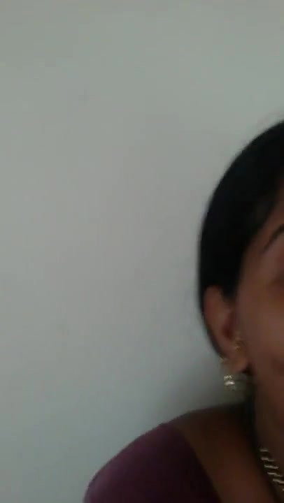 Desi aunty sexy boobs