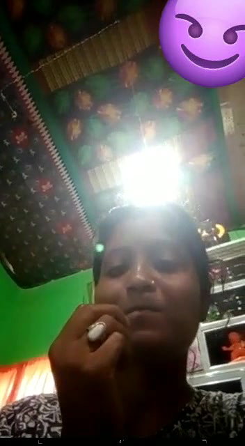 Desi bhabhi showing to lover
