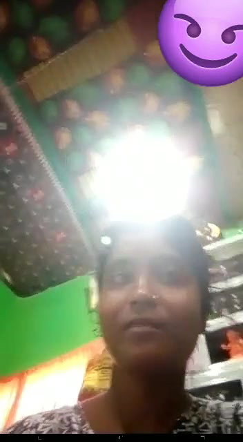 Desi bhabhi showing to lover