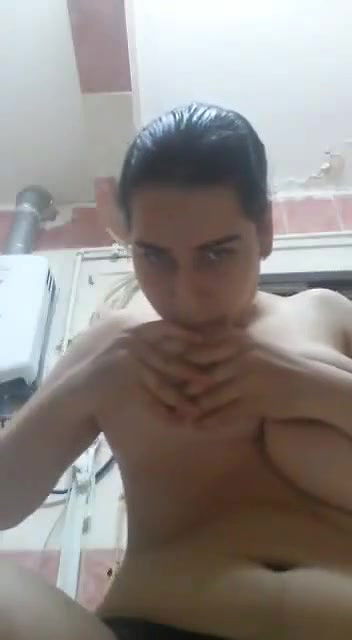 HORNY BUSTY GF SELFSHOT NUDE VIDEO