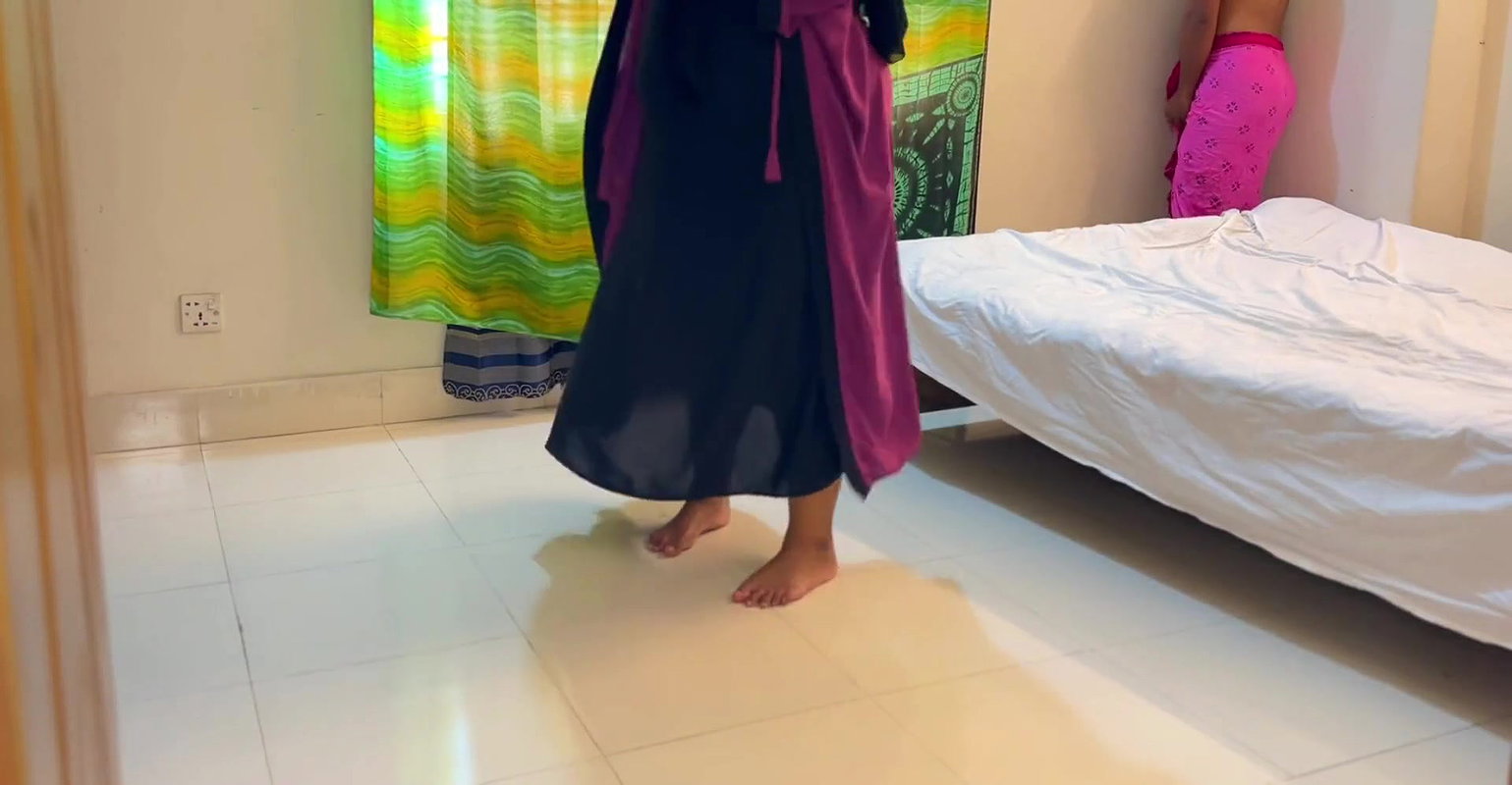 Stepson enters Arabian stepmom’s room & Ties her hand then gives rough fuck & Cum Wild on her face – Big Ass & Huge Boobs MILF