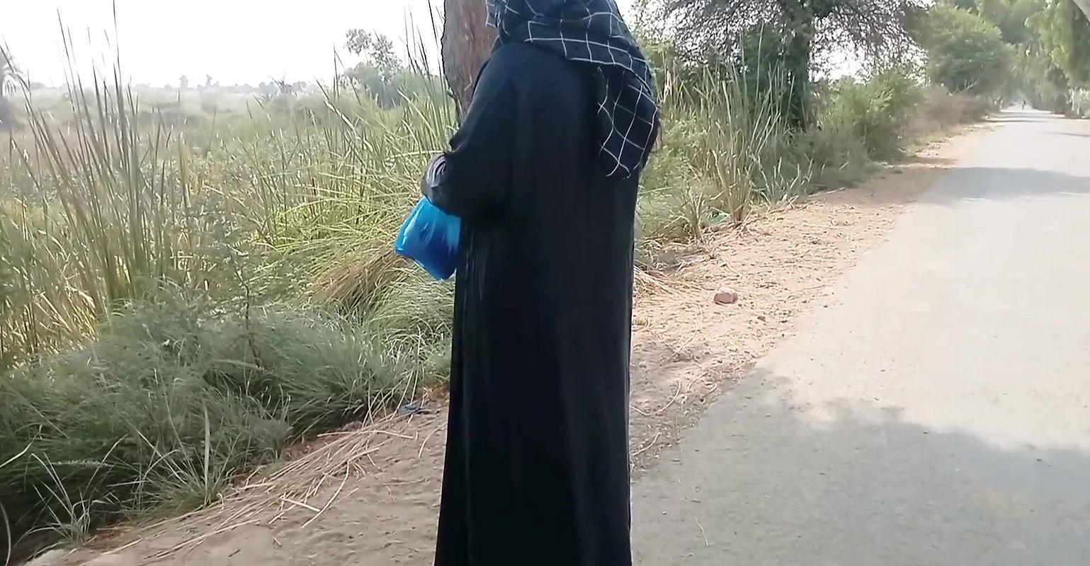 Jungle ma Kya Muslim hijab girl k Sath osk boyfriend ne dhoka