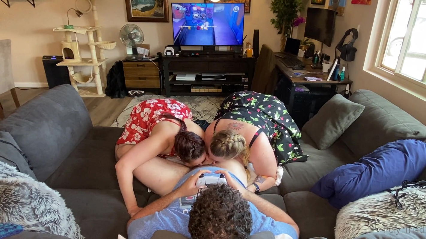 Poly_Triad Onlyfans collection – 46