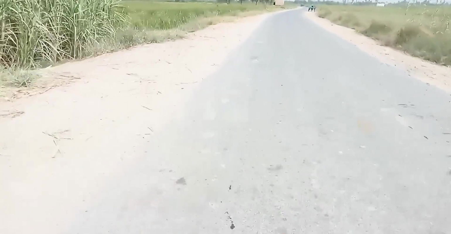 Apne yr ko jungle ma bola k chodwaya aur khoob chodai krwai