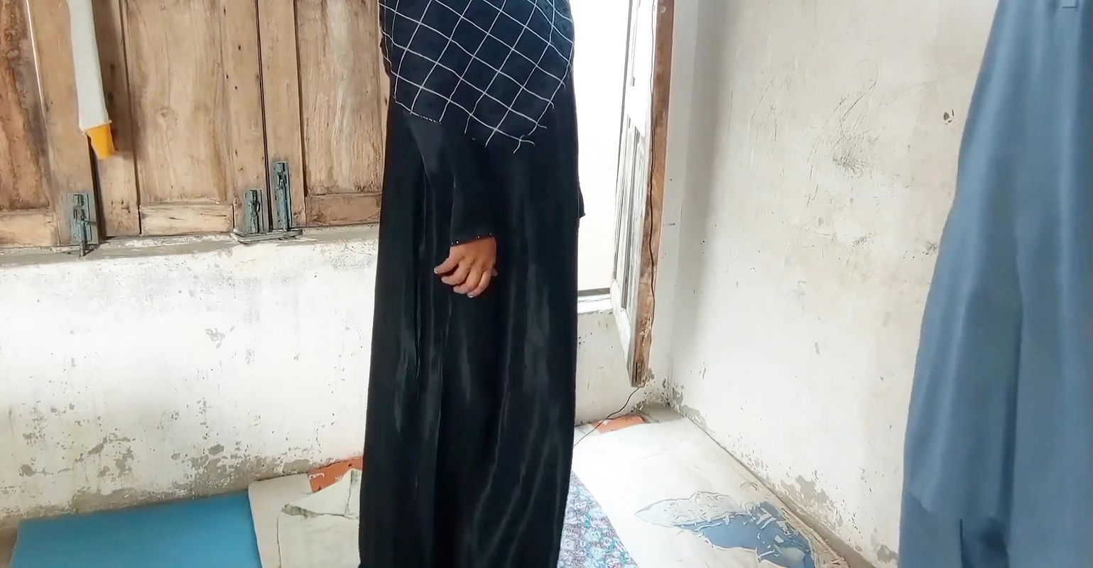 Jungle se mili Muslim hijab college girl