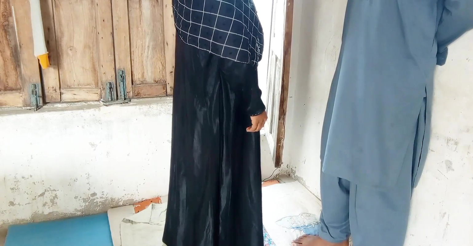 Jungle se mili Muslim hijab college girl