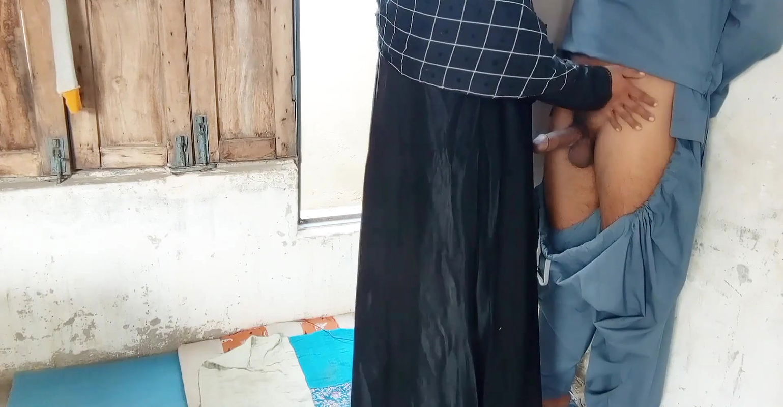 Jungle se mili Muslim hijab college girl