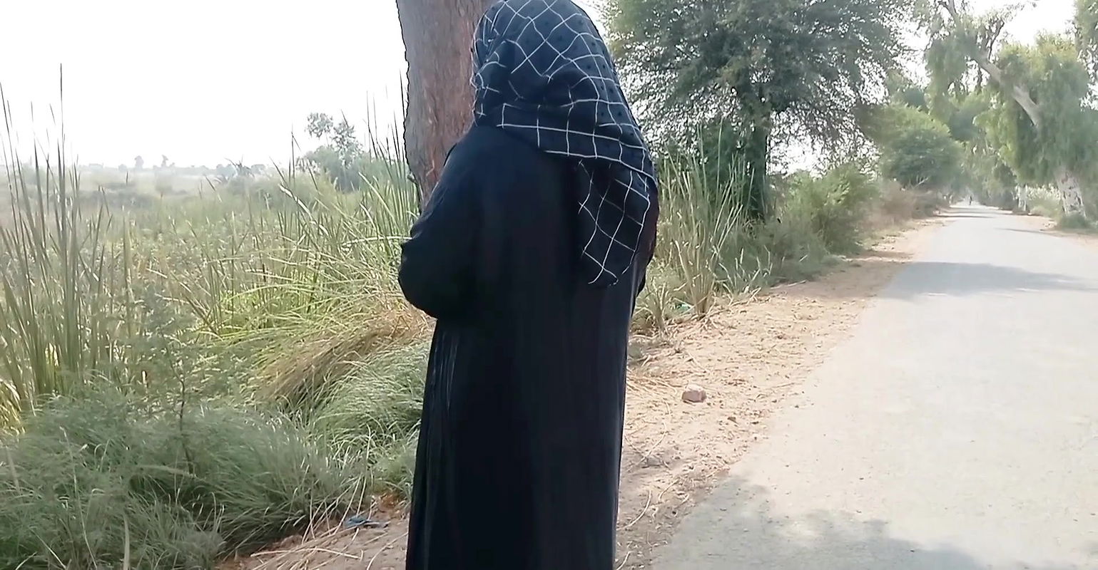Muslim hijab college girl ko Ghar pa lay aya aur dhoky se chod dala