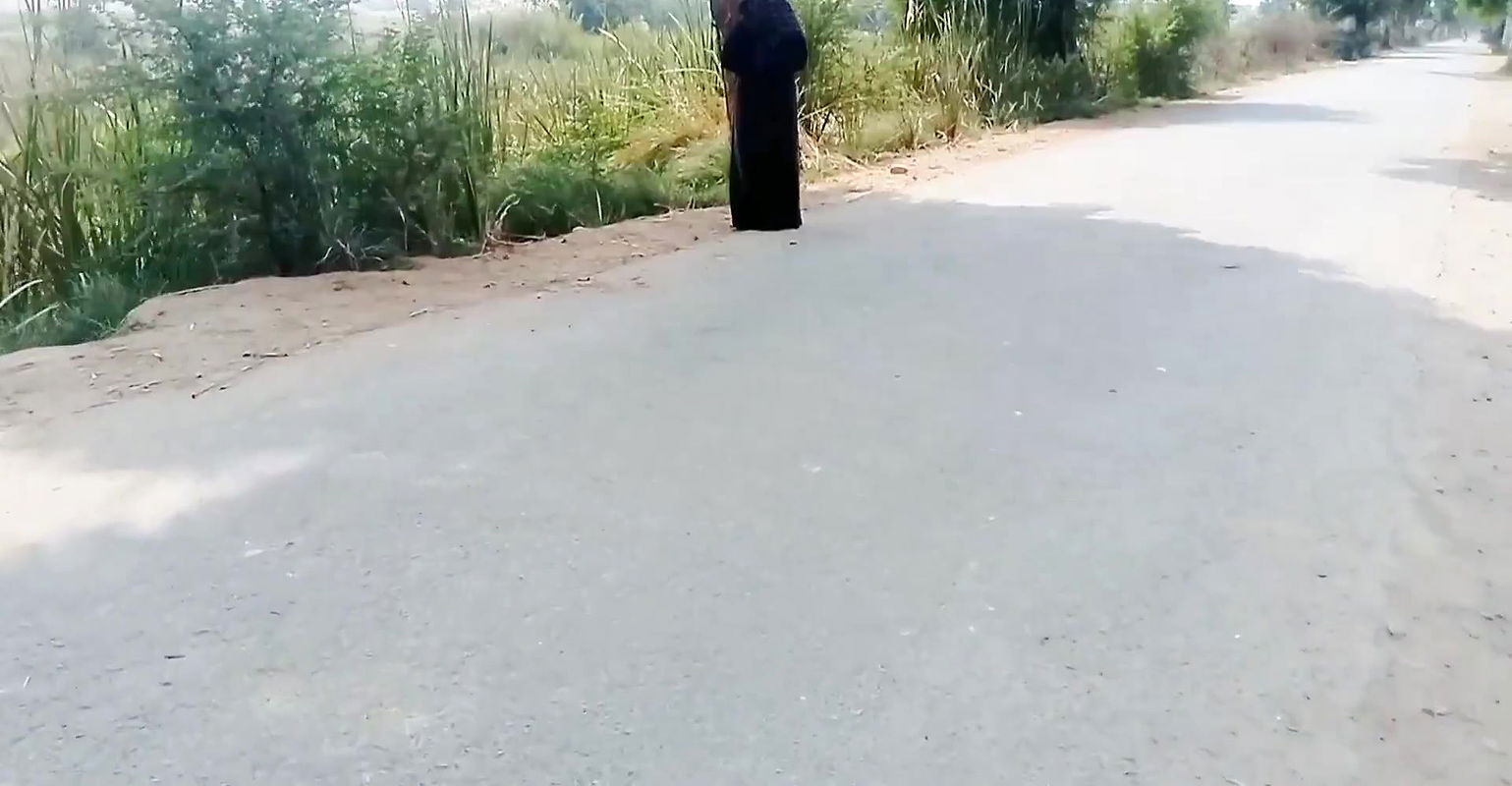 Randi k Sath road pa sex Kya aur oski phudi ma lun dya