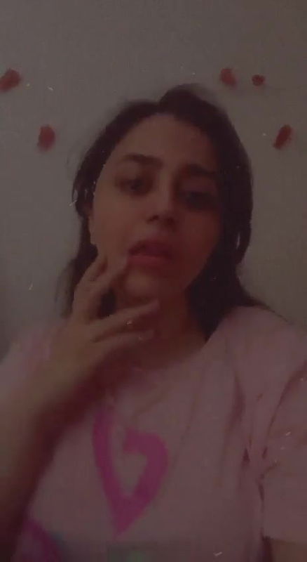 Cutie showing in midnight