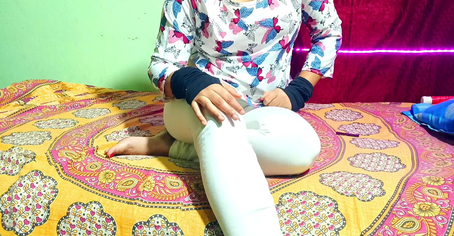 Indian school girl mms video with her boyfriend