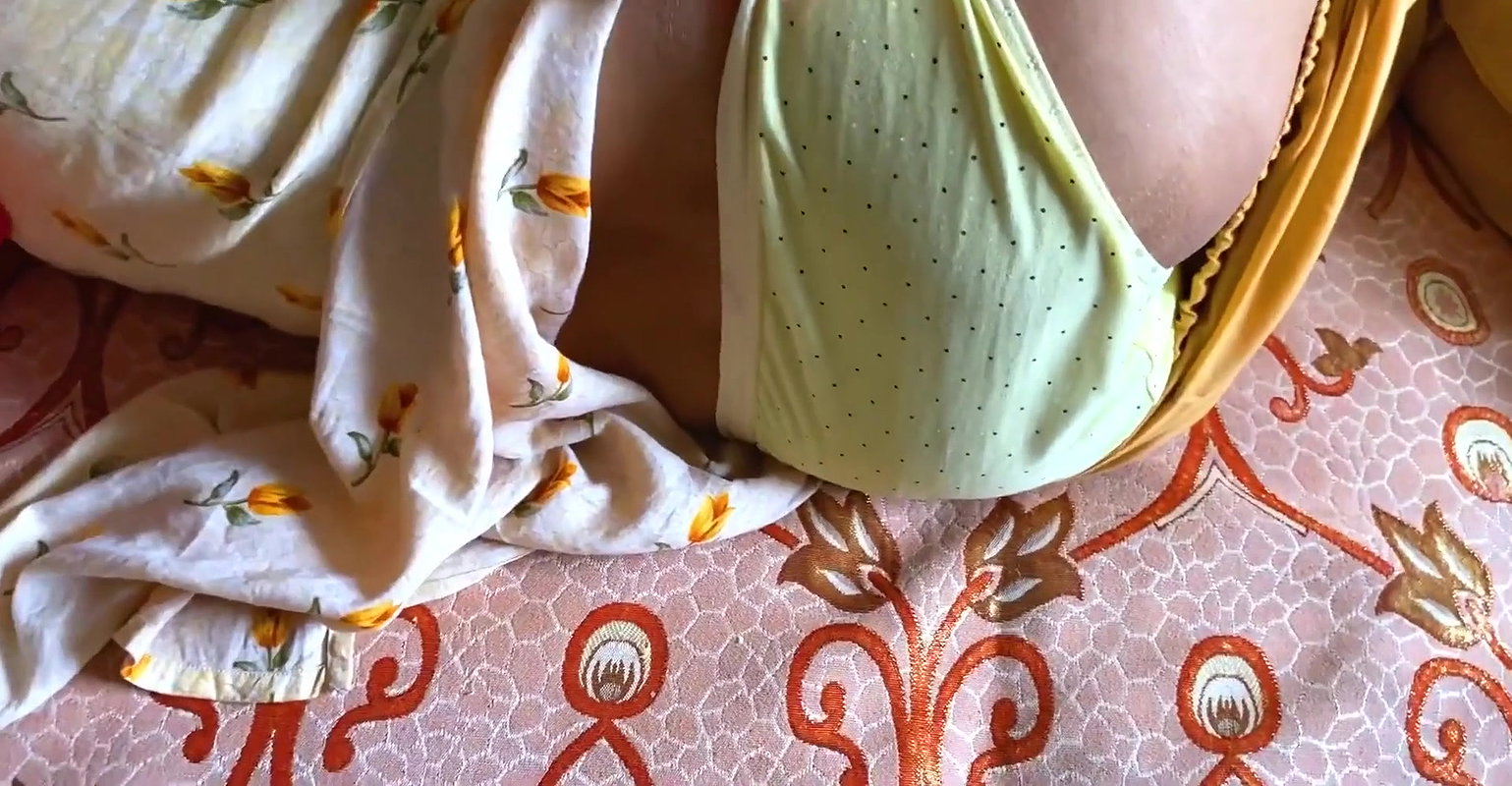 Stepbrother Fucks Big Stepsister – Full Sex Video