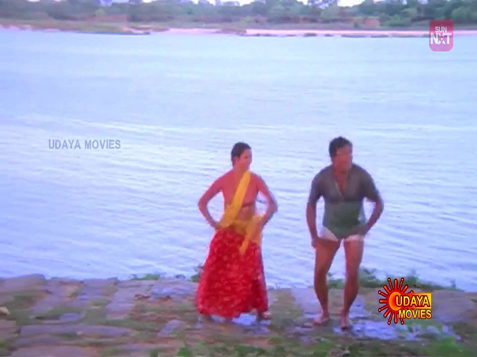 Geetha Aunty Milky big Boobs Goonda Guru