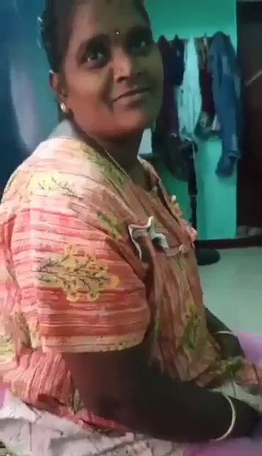 Indian Bhabhi Boobs pressing by Hubby