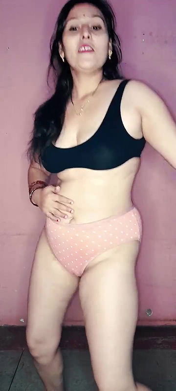 Horny Indian Puja Bhabhi Strip Dance Blowjob and Fucking