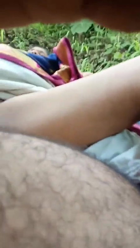 Bhabhi outdoor fucking by lover