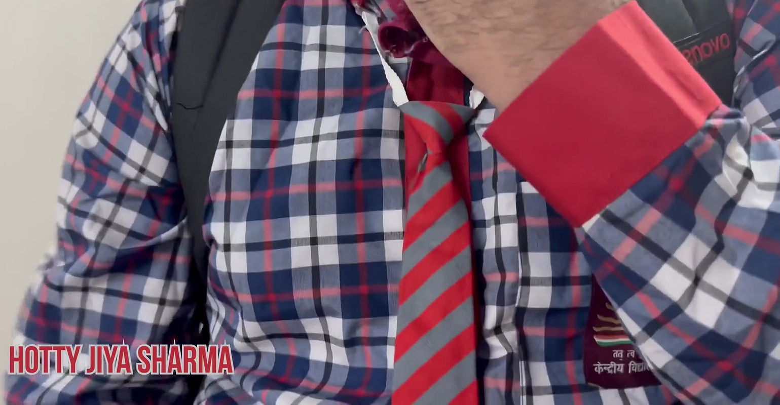 30 saal ki Amma ne jawaan ladke se gaand chudwayi jb wo school se aya