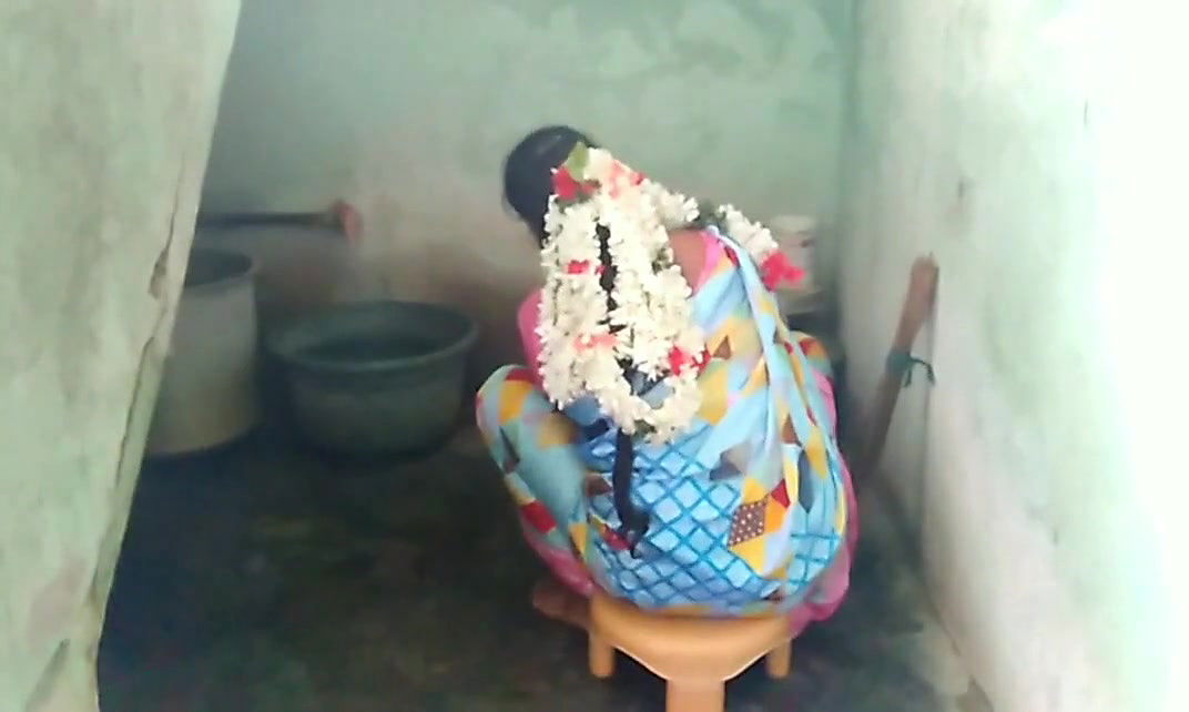 desi aunty blowjob husband coock