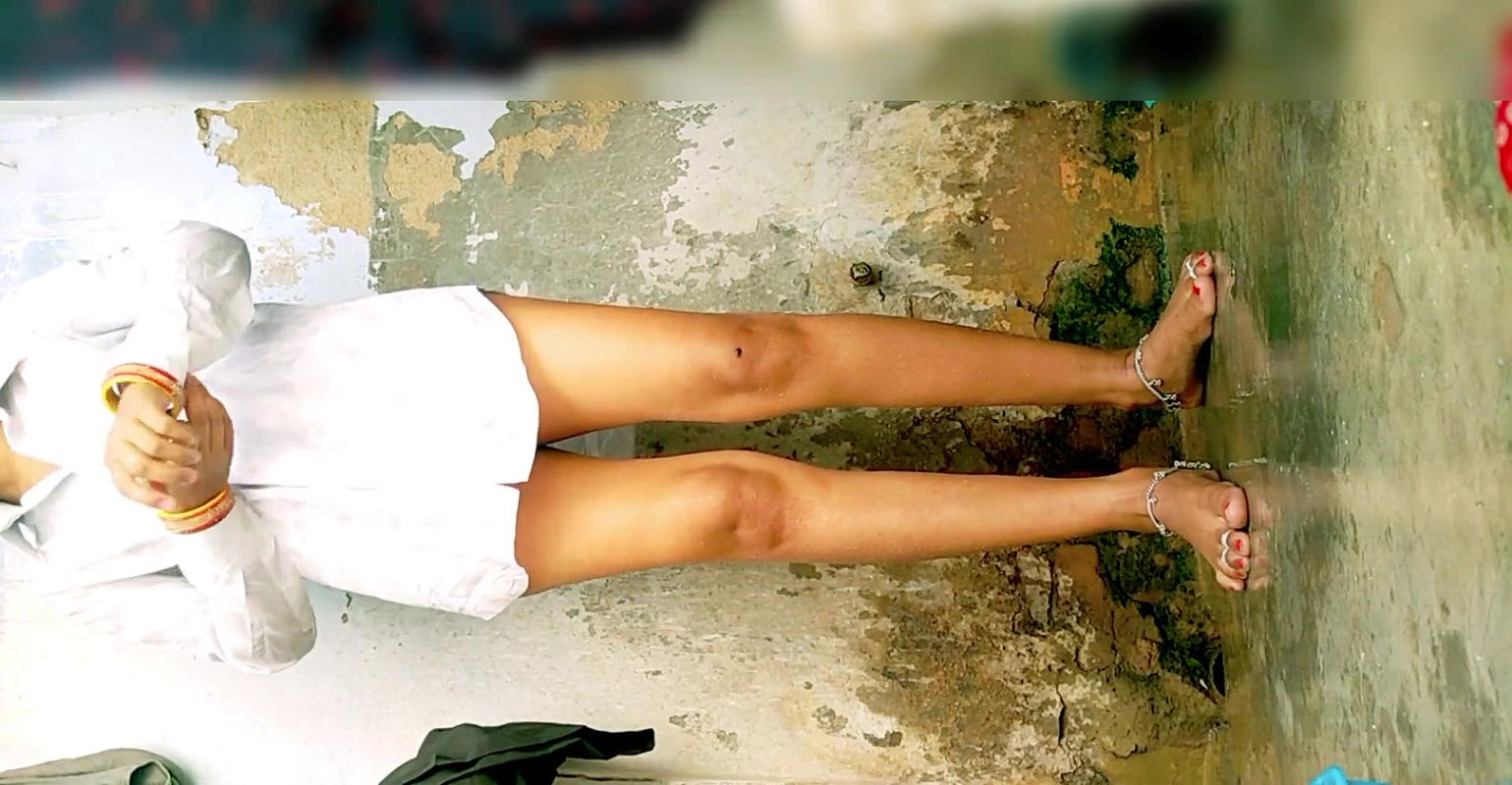 Indian New School niked bath viral MMS sex video Indian School girl MMS video