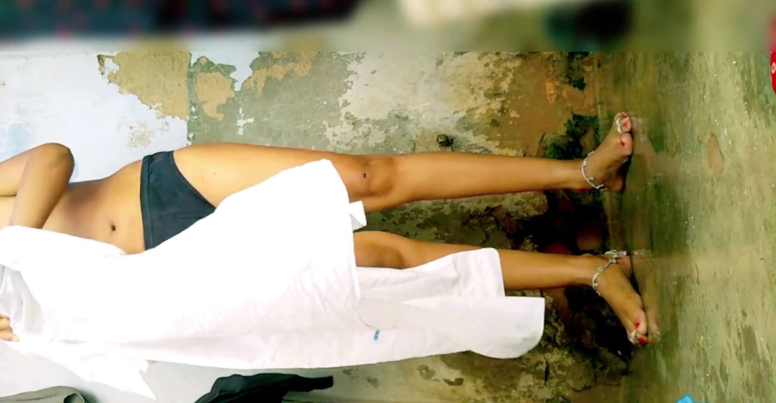 Indian New School niked bath viral MMS sex video Indian School girl MMS video