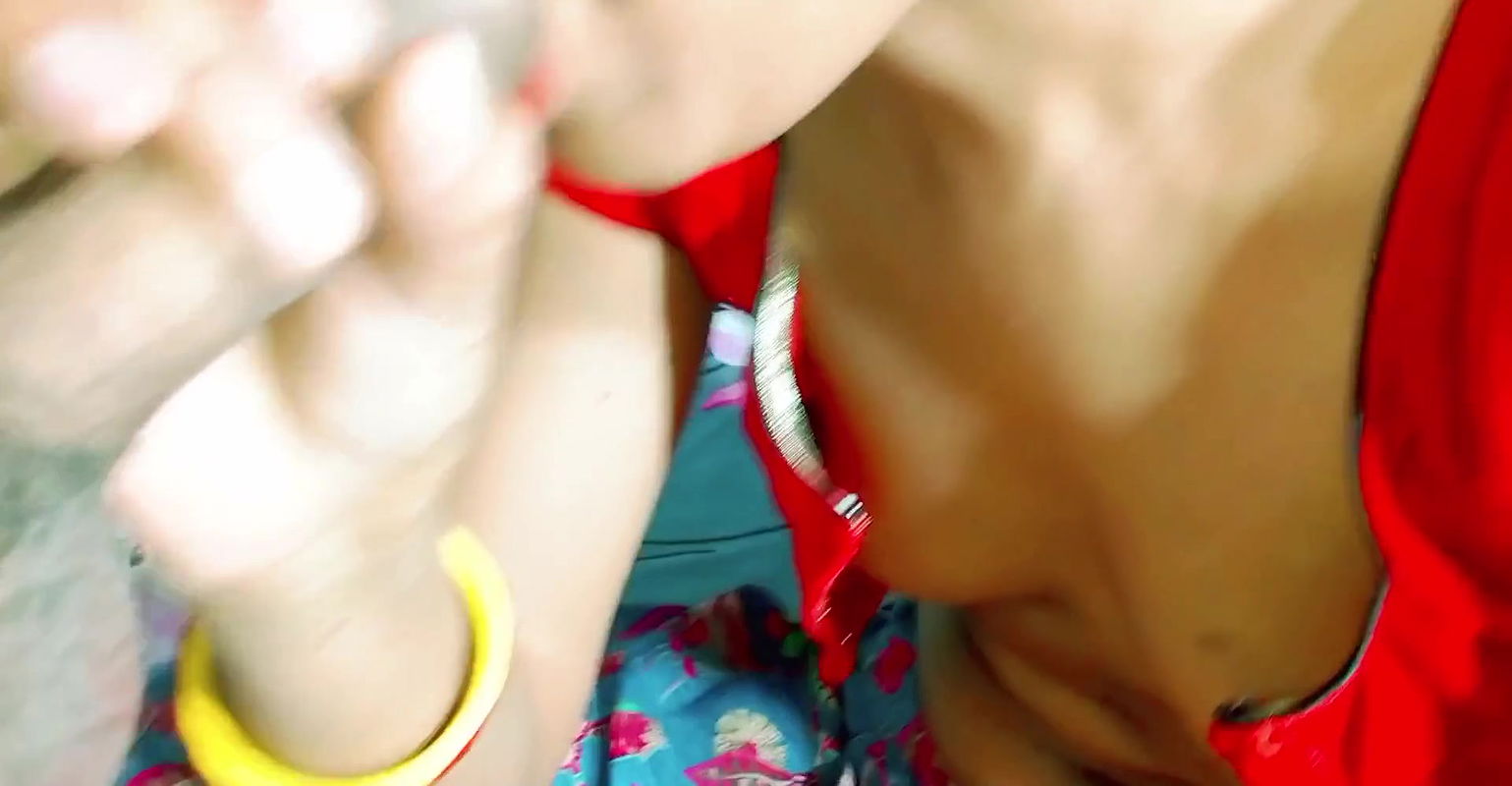 Indian shy Hot young bhabhi sucking cock