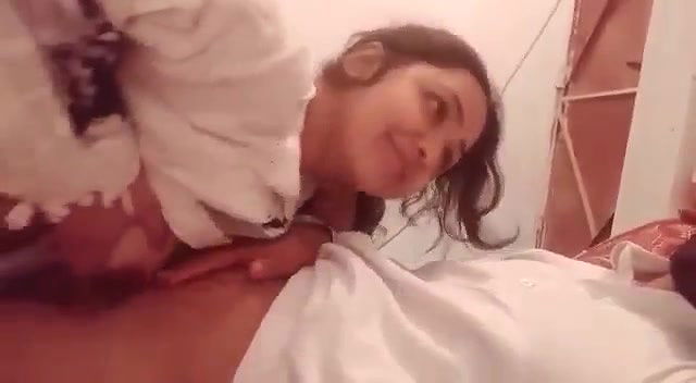 Sexy bhabhi ready for ride