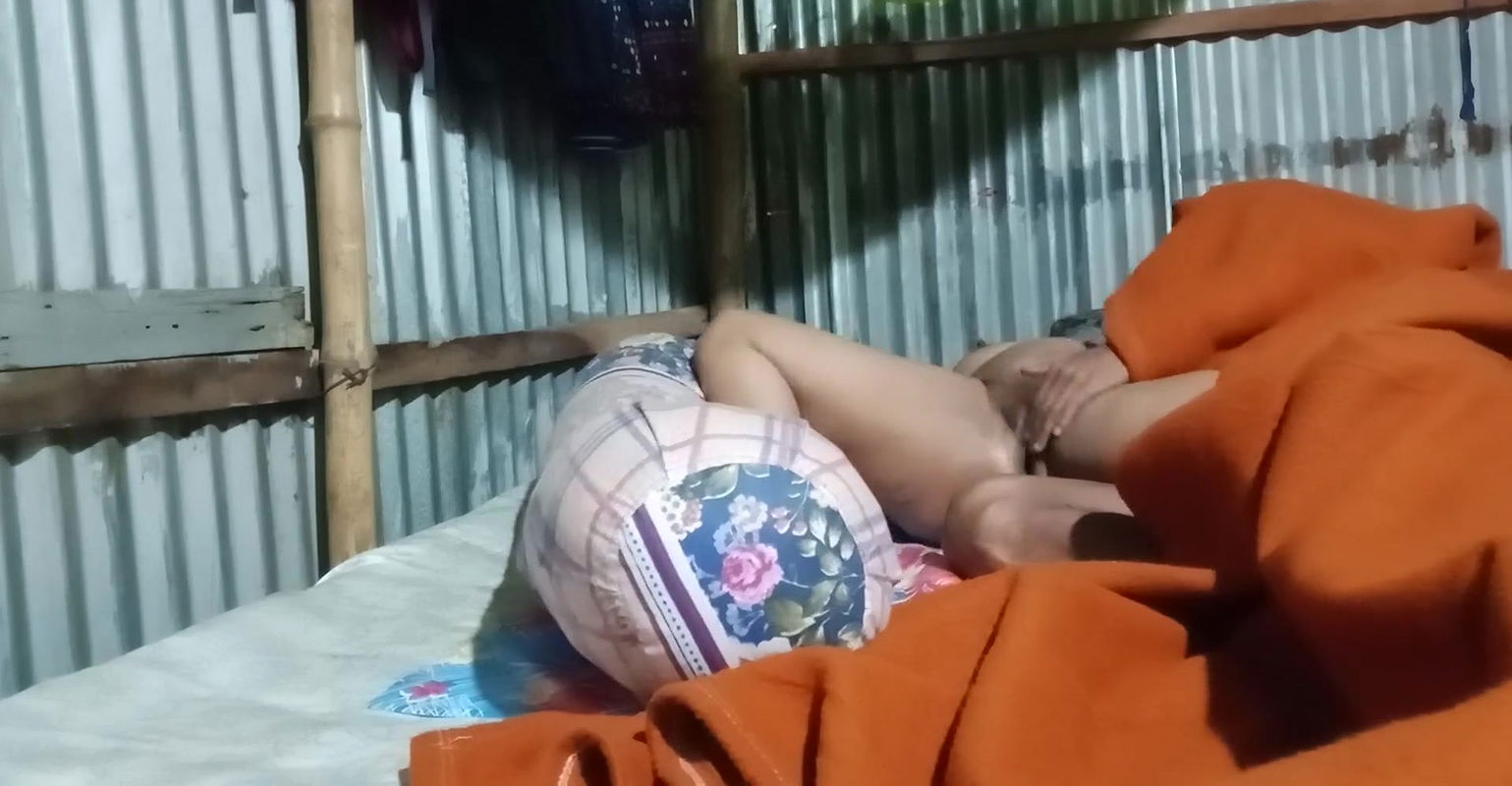 StepBrother and stepsister sleep in one bed