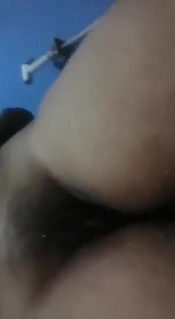 Sexy Gf Showing Boobs