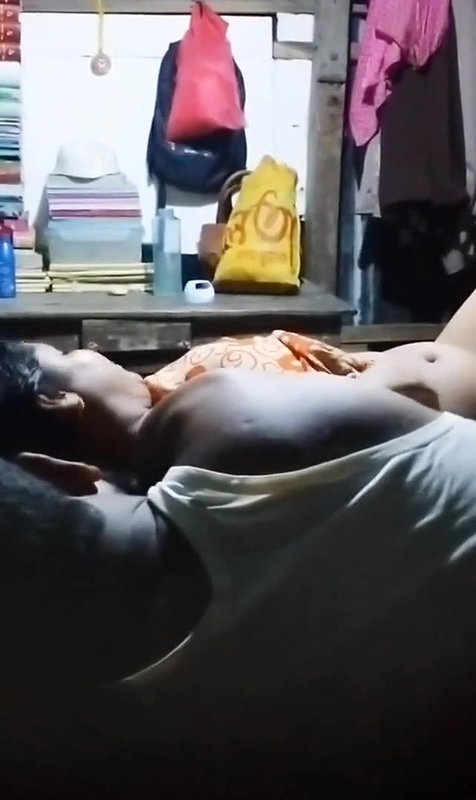 desi village bhabi mid night fun