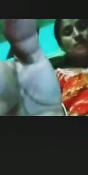 Bhabi Showing Pussy