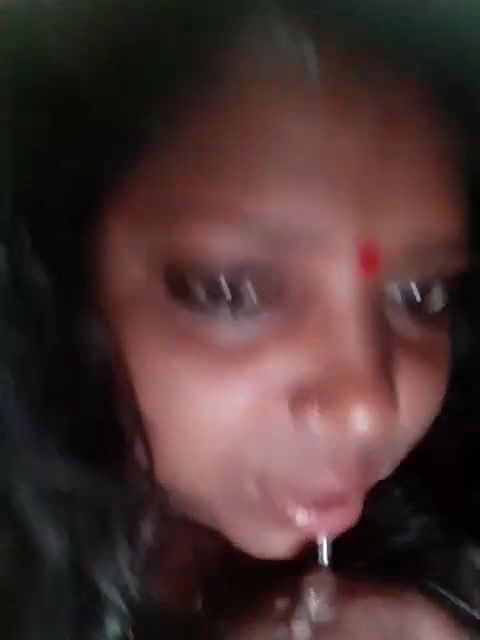 Bhabhi Sucking Her Boobs