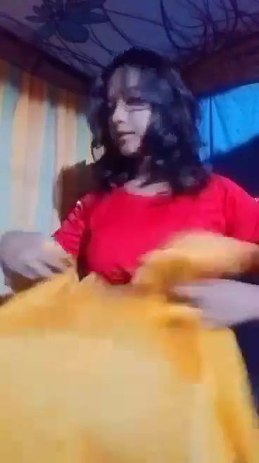 Sexy Indian Girl Striping and Shows Nude Body