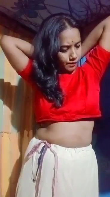 Sexy Indian Girl Striping and Shows Nude Body