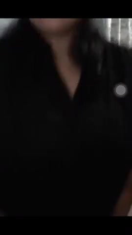 Desi Mature bhabhi Boob Show