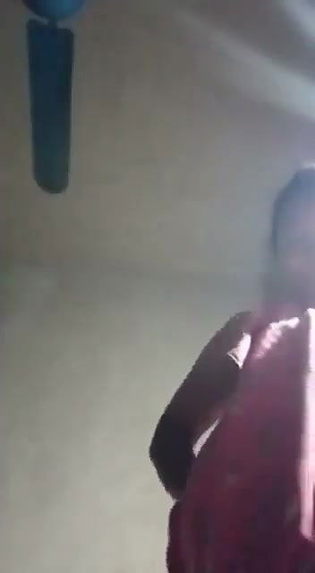 Gf Showing her bigboobs