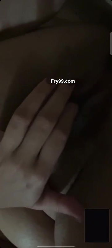 Cute bhabi fing her pussy