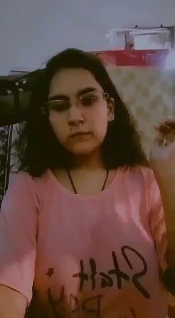 Sexy babe sucking own