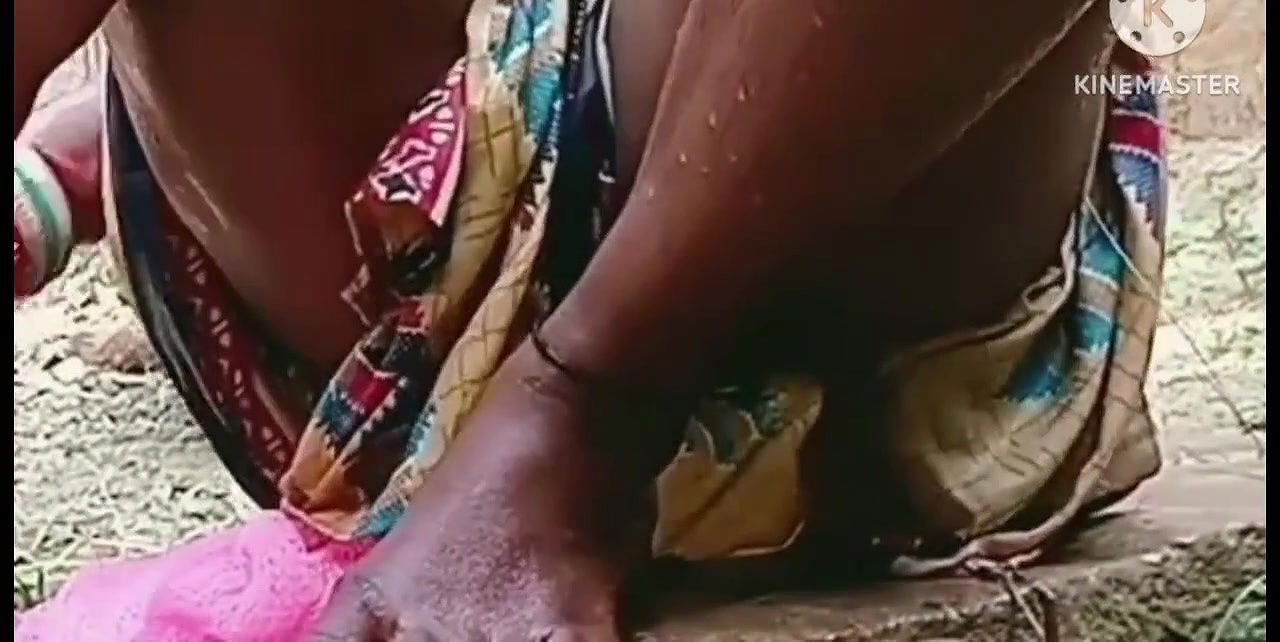 Indian Woman Gets Cum In Her Big Cunt