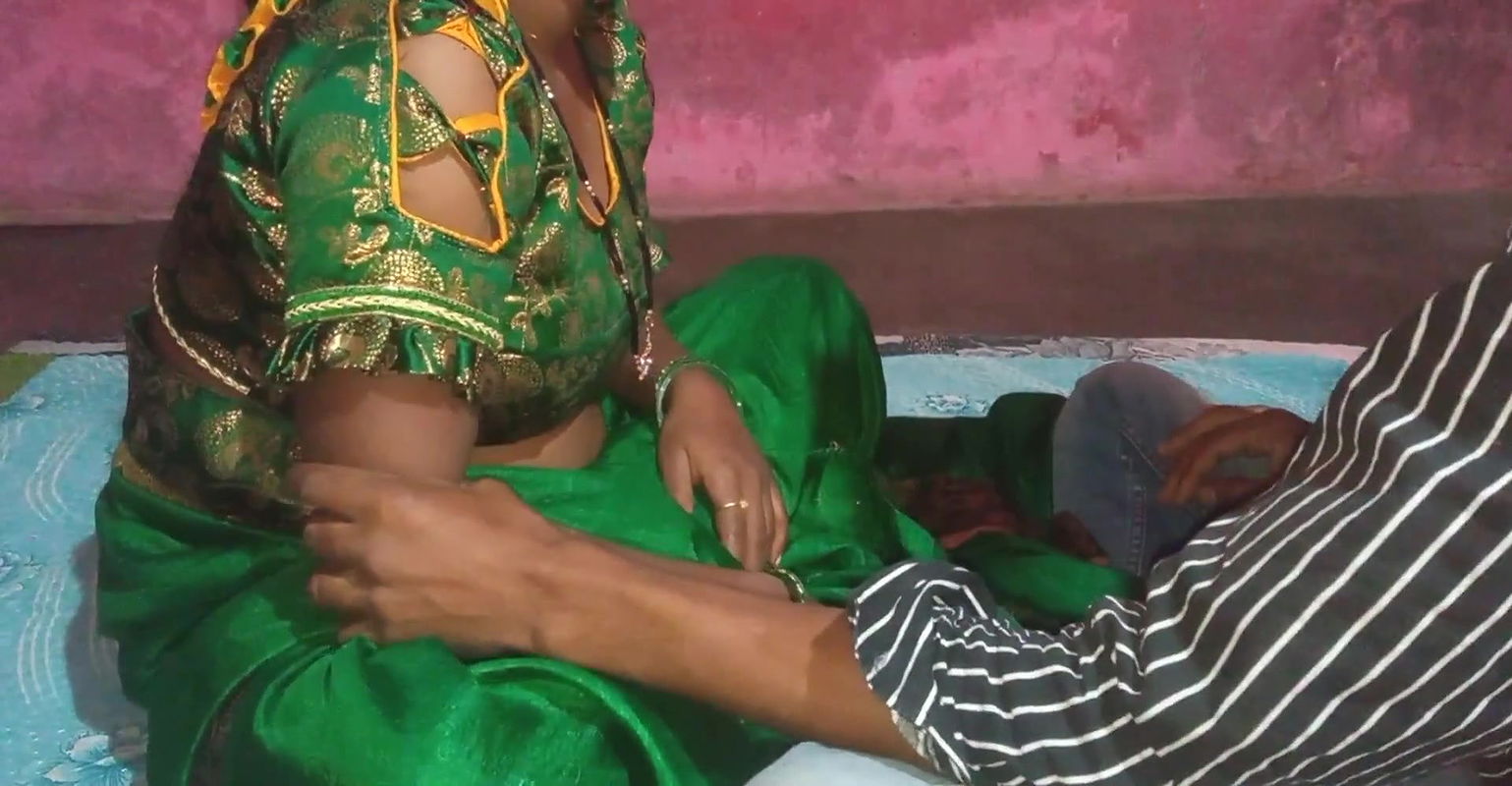 Indian Desi hot bhabhi devar ke room me chud gai Indian devar bhabhi hardcore sex clear audio aavaj me nxxx video