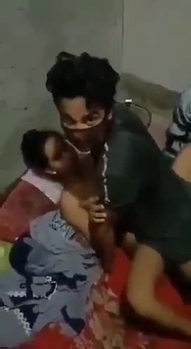 Desi GF sharing sex MMS