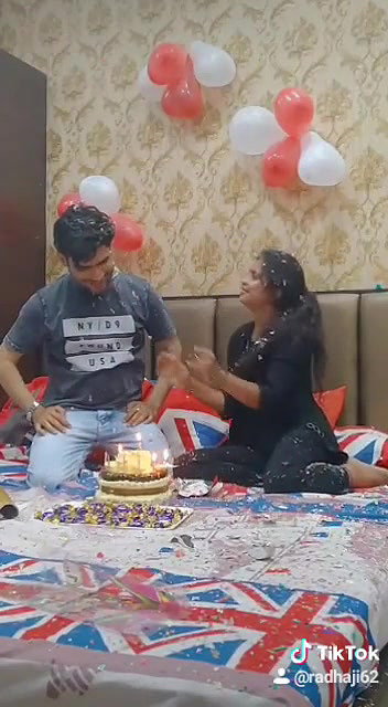 Desi bhabhi after Birthday celebration fucking Very hard with loud maons