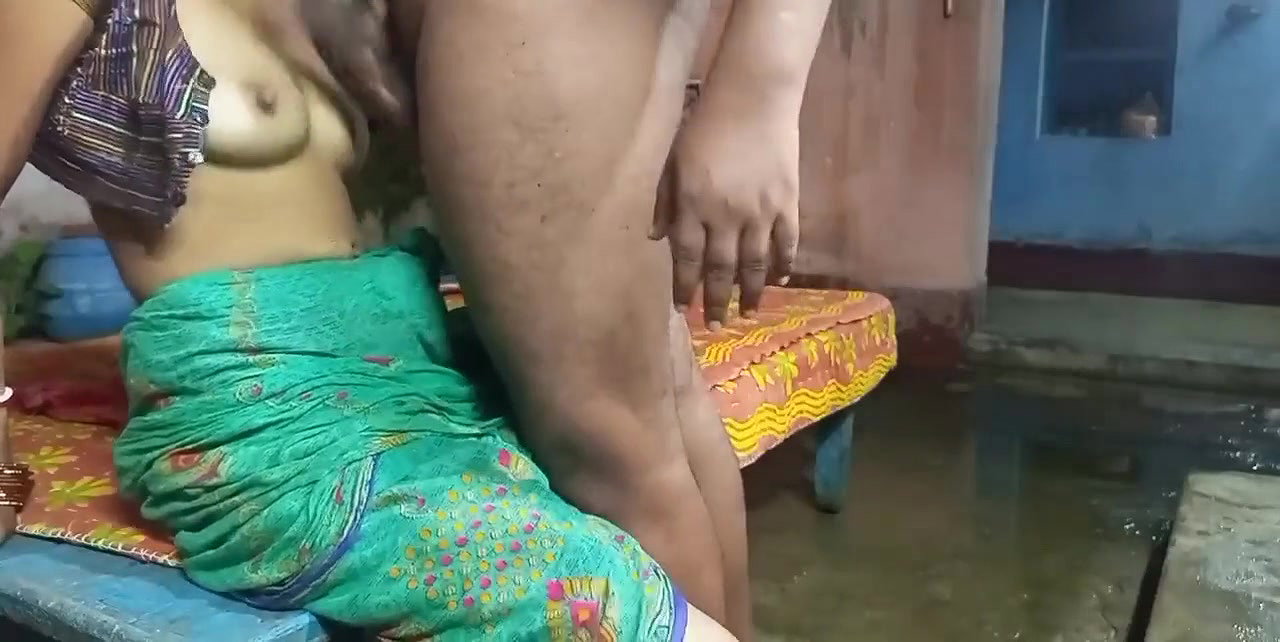 Priya Bhabhi Fucking With Strangers – Riding Sex Outdoors