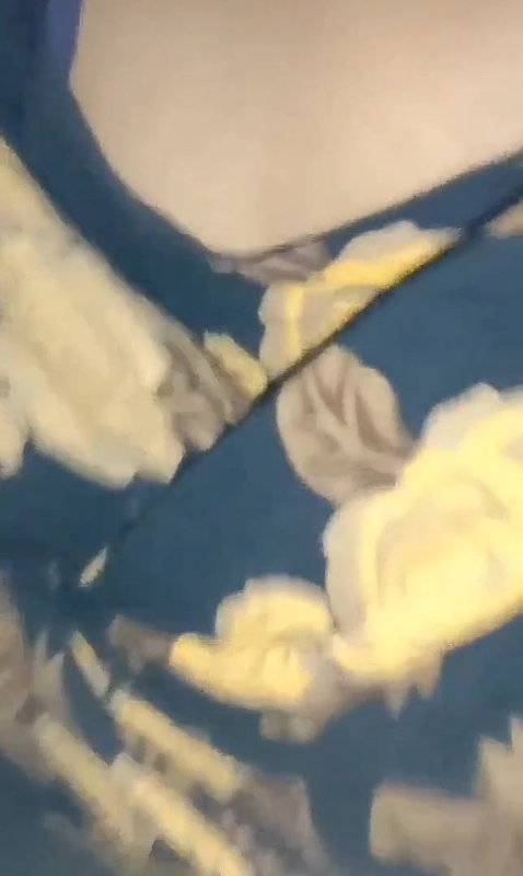 Desi village girl show boobs