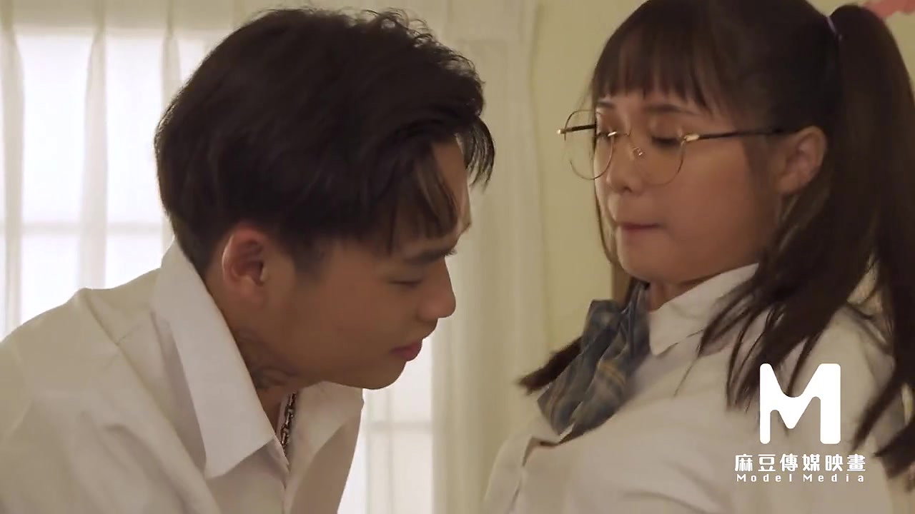 Cute Asian Teen Get Fuck in the Classroom