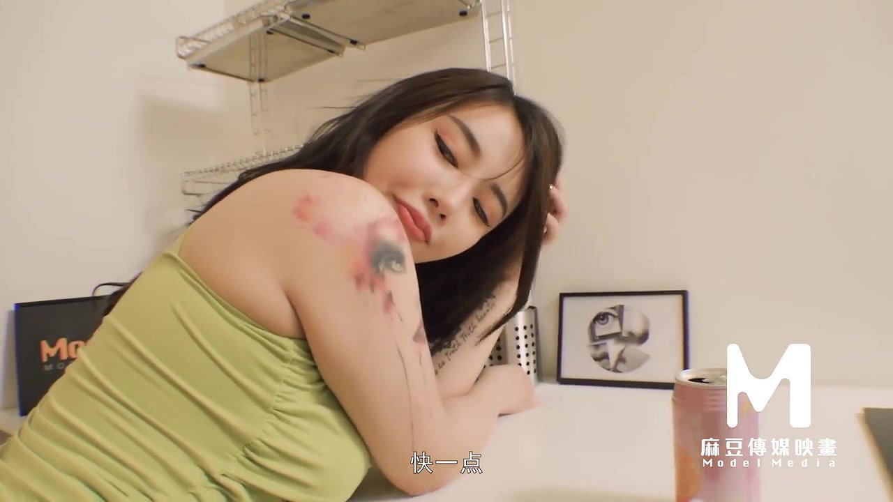 Picking up a Gorgeous Wife on the Street