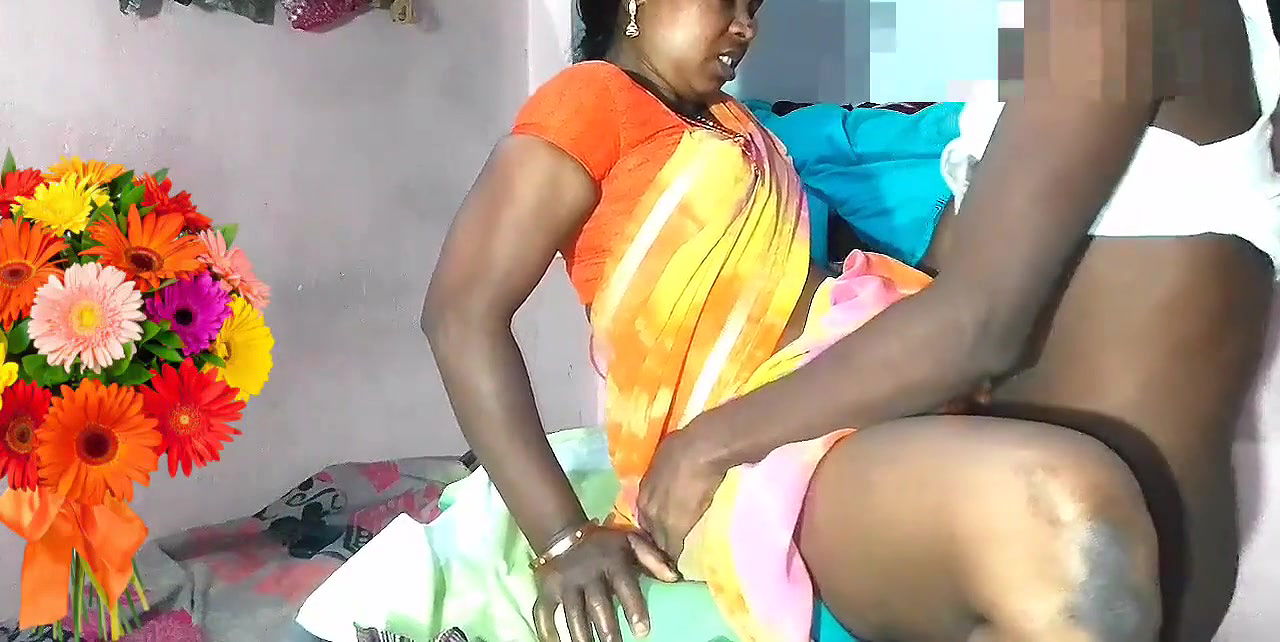 Desi didi ko maine Sadi uthakar raat mein Chod