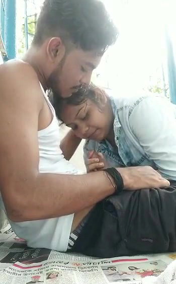 deshi_horny_Bhabhi_sukinhg_devr_dik_niceeely
