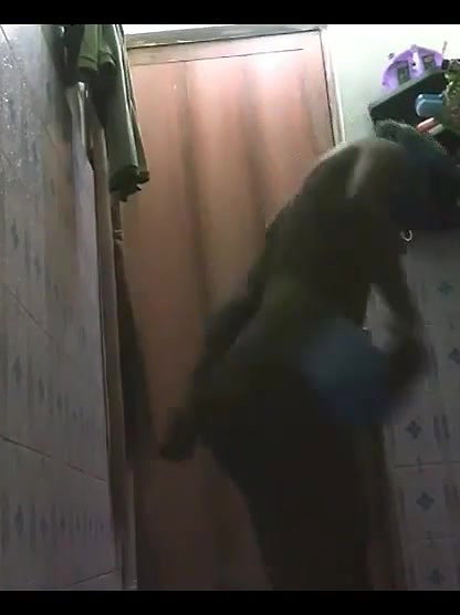 Cute Desi Girl Bathing MMS – Movies